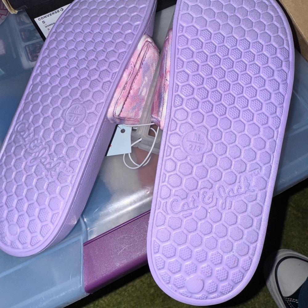 Cat and Jack Purple and Pink Sandals NWT size medium or 2/3 girls - Picture 3 of 3